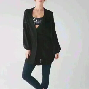 Lululemon Womens Breeze Easy Wrap Heathered Black Sweater XS/S